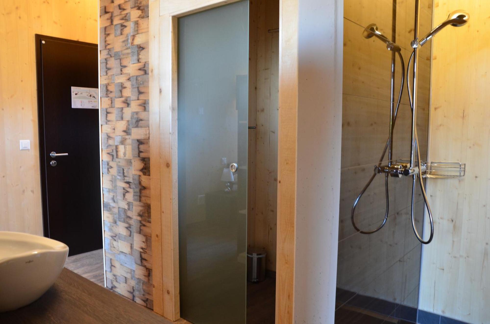 Huettenhotel Husky Lodge Muotathal Стая снимка