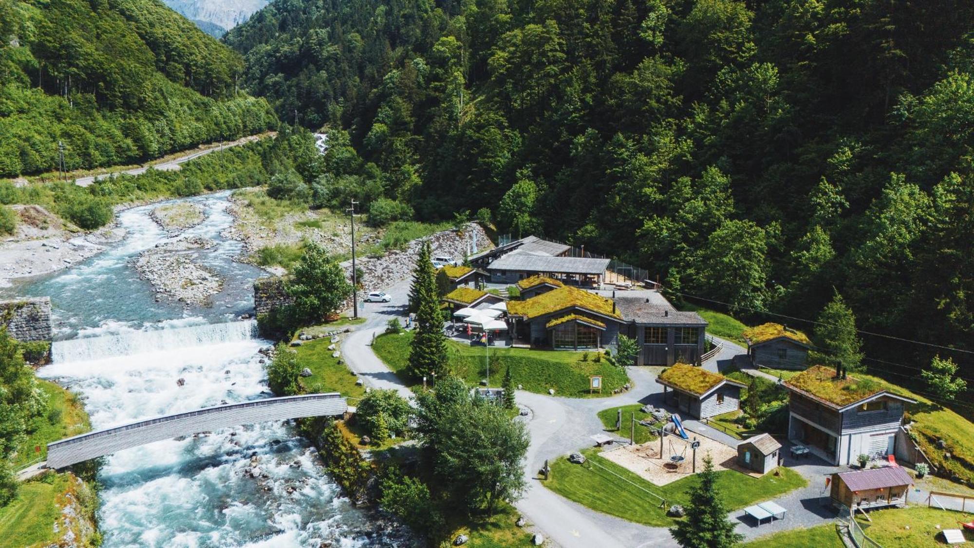 Huettenhotel Husky Lodge Muotathal Екстериор снимка