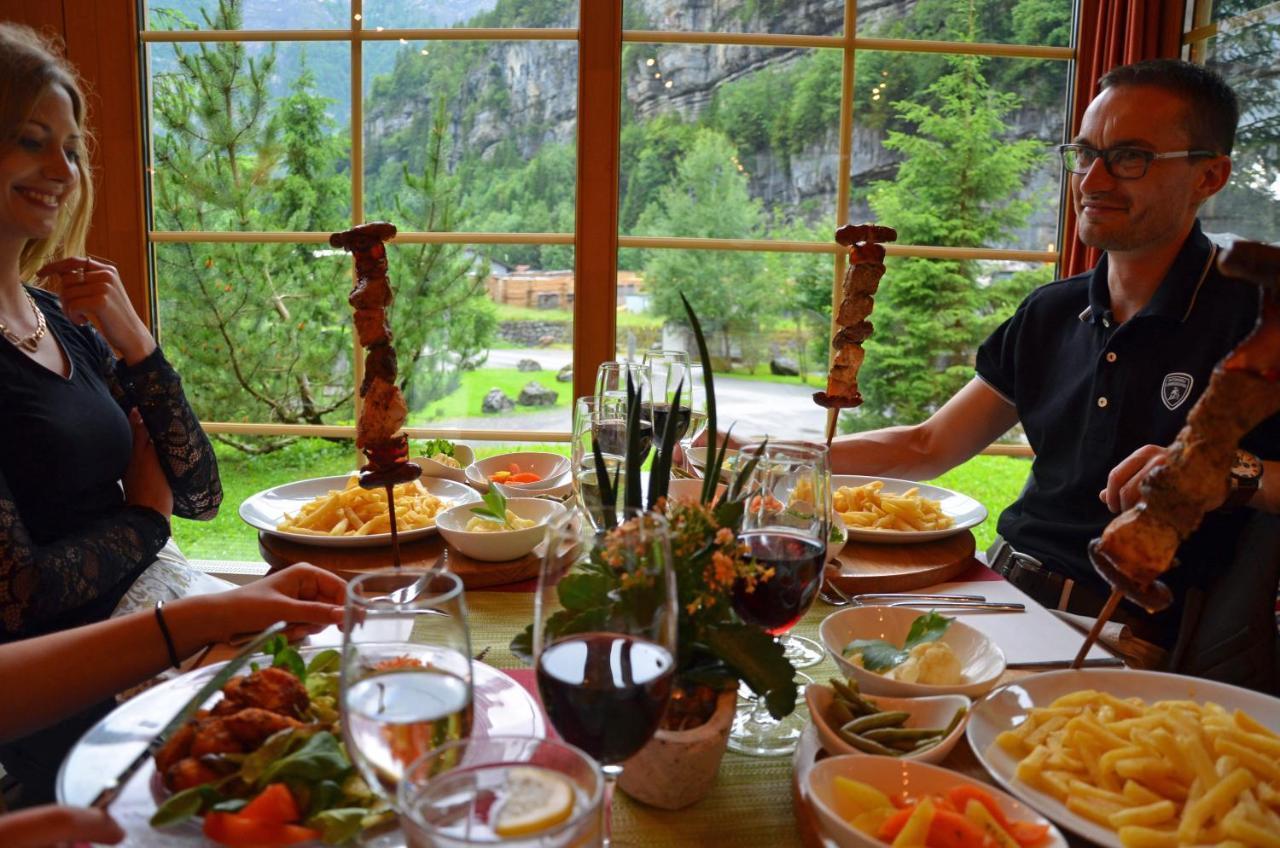 Huettenhotel Husky Lodge Muotathal Екстериор снимка