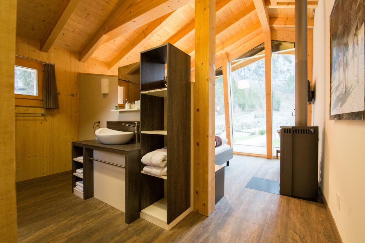 Huettenhotel Husky Lodge Muotathal Екстериор снимка